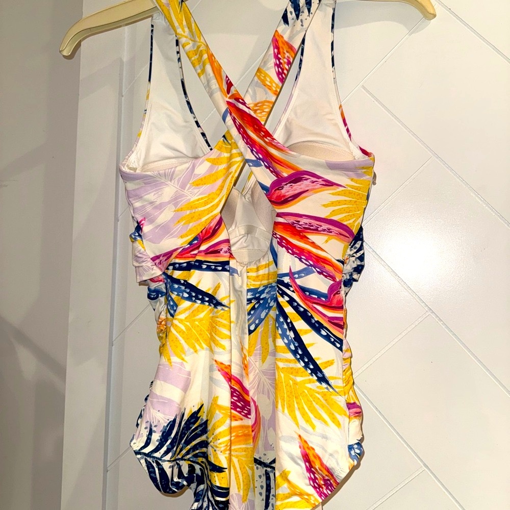 CALIA tropical Floral one piece swimsuit high support seamed sculpt watercolor 8 - Picture 3 of 5